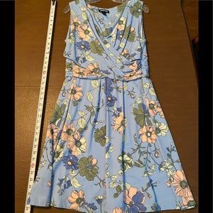 Ladies Dress - Lands’ End Spring Blue Floral Large Dress Wrap Top EUC